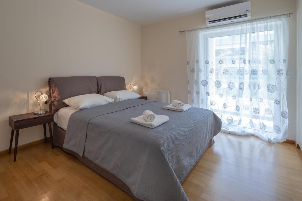 Sagittarius - Faliro Sea Side Apartment Athen Exterior foto